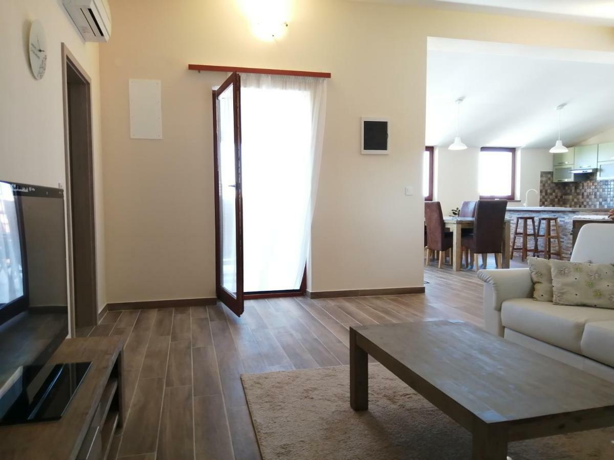 Apartmani Vinka Medulin Exterior photo