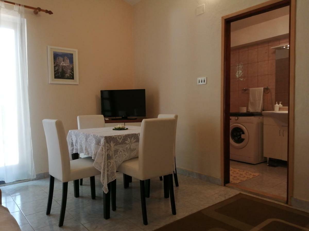 Apartmani Vinka Medulin Exterior photo